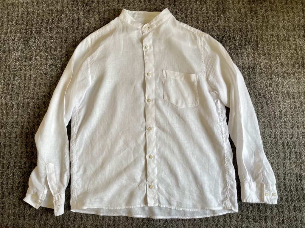夏におすすめ 無印良品のリネンシャツ サイズ感と白色の透け感もレビュー The Old River Blog